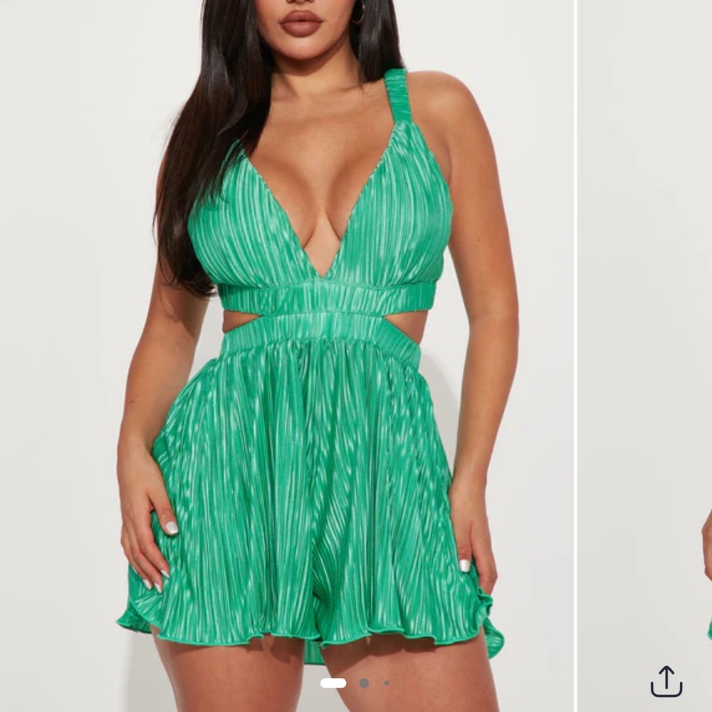 Fashion Nova Green Pleated Shorts